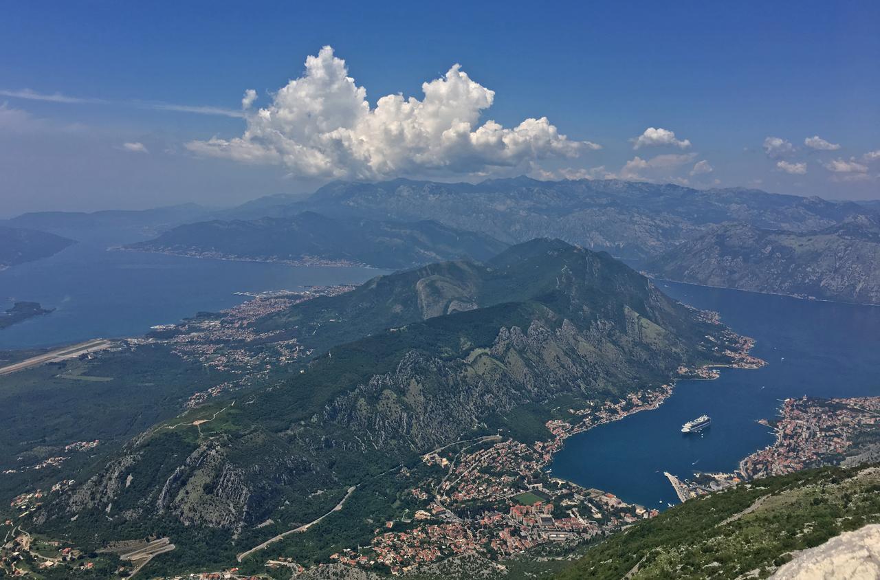 Melodia Del Mare Apartment Kotor Luaran gambar